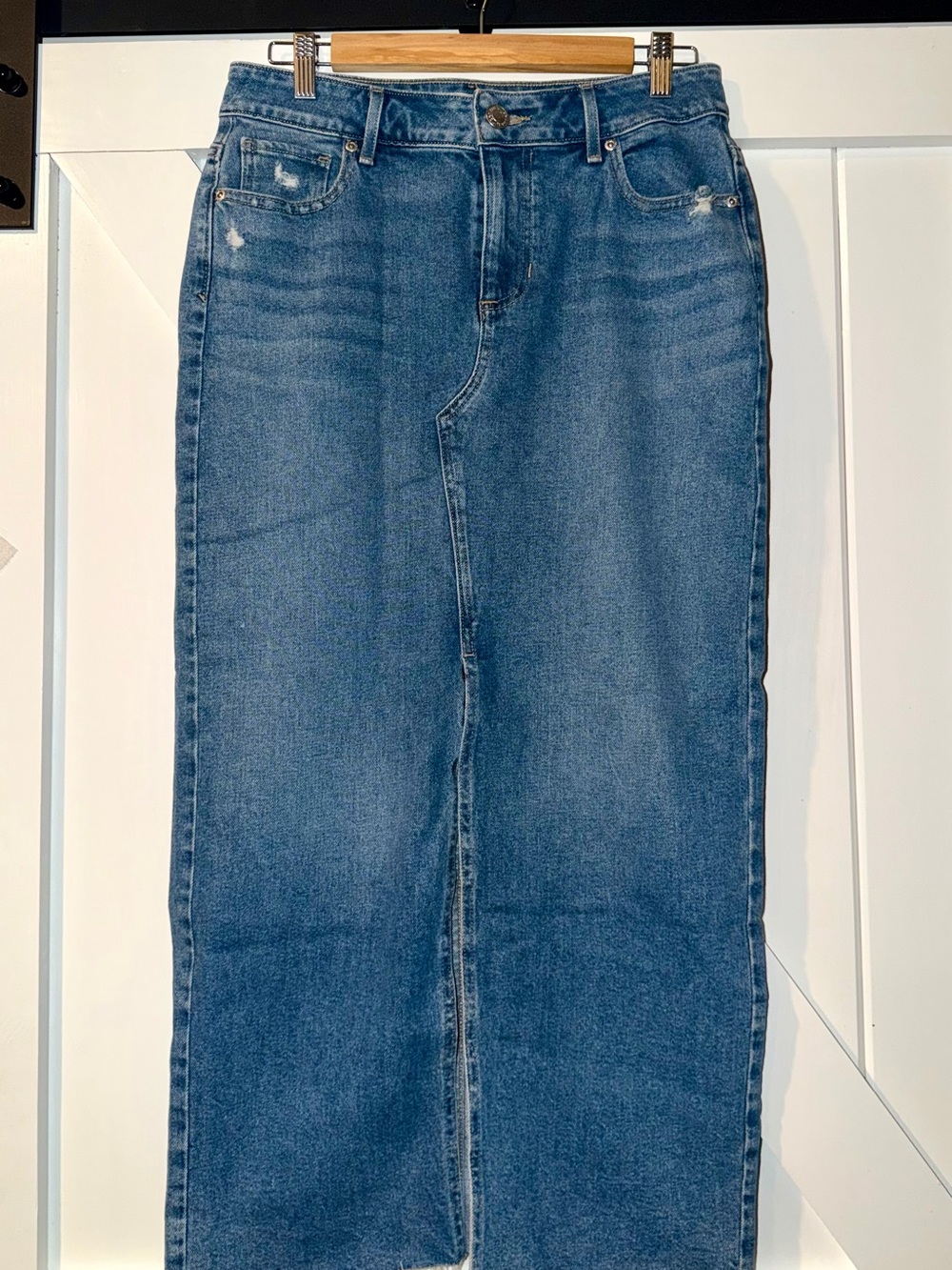 Maurices M Jean Size 6 Distressed Denim Skirt